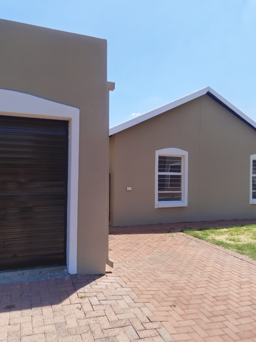 2 Bedroom Property for Sale in Brits North West